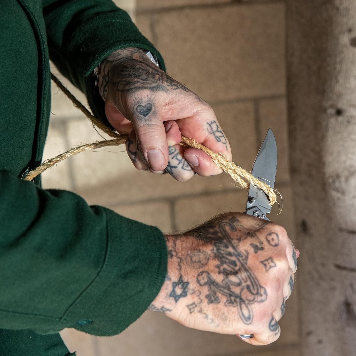 image:imageGerber Gear Paraframe II EDC Folding Pocket Knife 35 Tanto Point Serrated Edge with Safety Frame Lock Black05