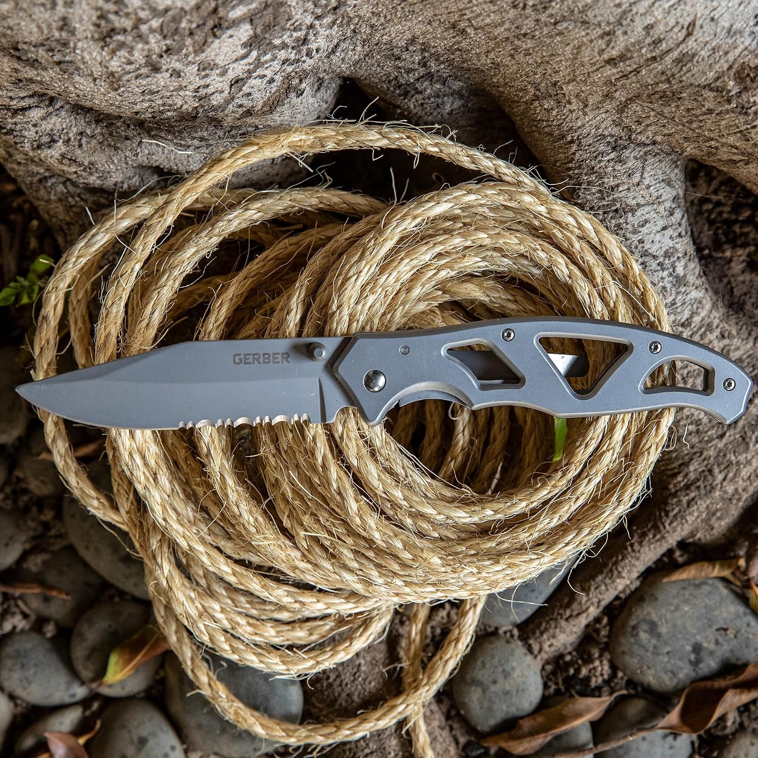 image:imageGerber Gear Paraframe II EDC Folding Pocket Knife 35 Tanto Point Serrated Edge with Safety Frame Lock Black05